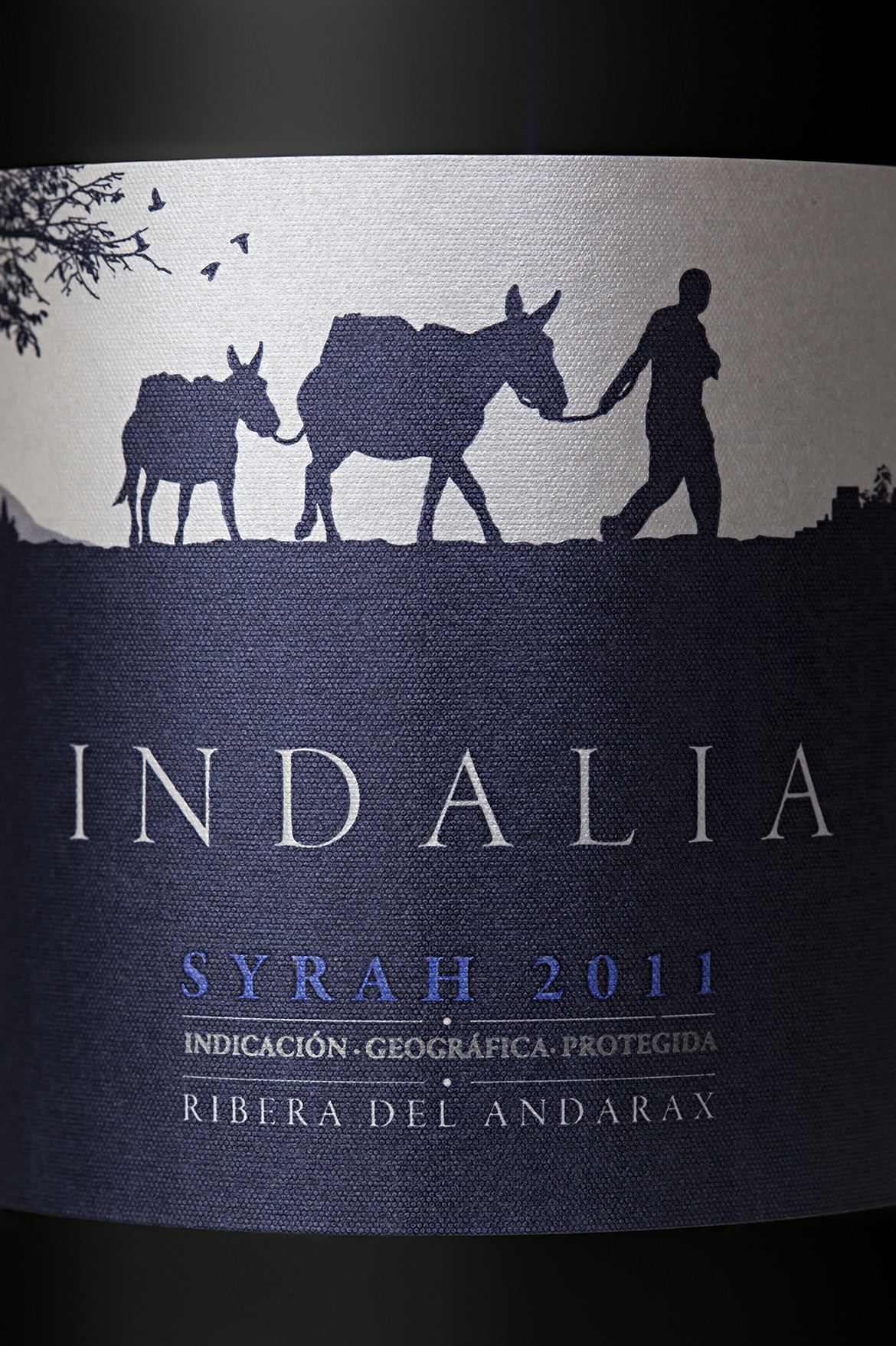 Etiqueta delantera vino Indalia.
