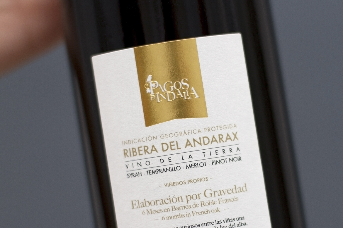 Diseño de etiqueta de vino madrid.